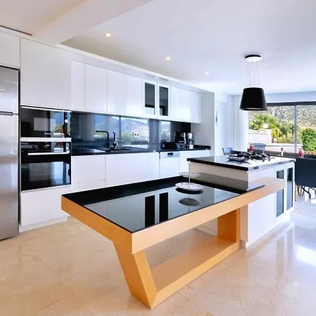 5 Bedroom Close To The Town 1304 卡尔坎