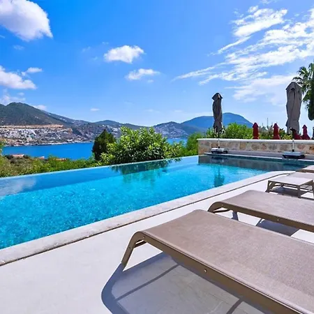 5 Bedroom Close To The Town 1304 别墅