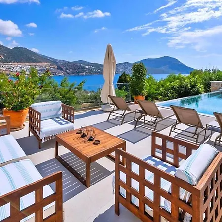 别墅 5 Bedroom Close To The Town 1304